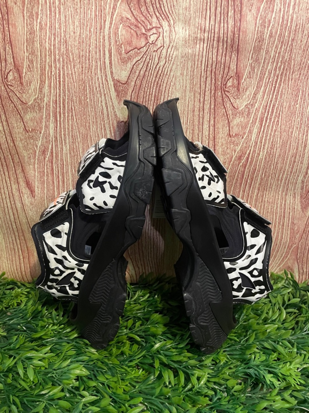 adidas by Stella McCartney Women’s Hika Outdoor Sandals - Picture 6 of 11